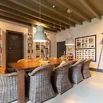 Domaine La Pomme De Pin Bed & Breakfast 3*