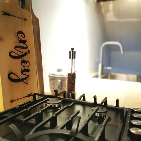 Domaine La Pomme De Pin Bed & Breakfast Louroux-de-Beaune