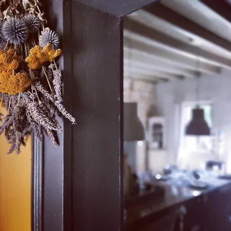 Domaine La Pomme De Pin Bed & Breakfast Louroux-de-Beaune