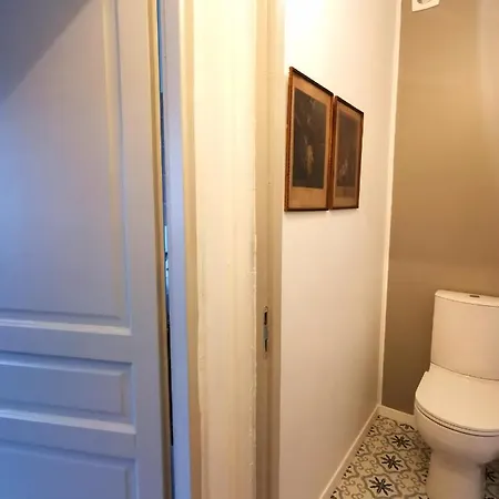 Domaine La Pomme De Pin Bed & Breakfast