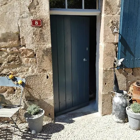 Domaine La Pomme De Pin Louroux-de-Beaune