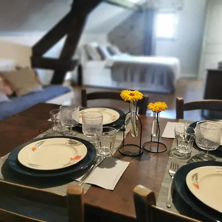 Domaine La Pomme De Pin Louroux-de-Beaune