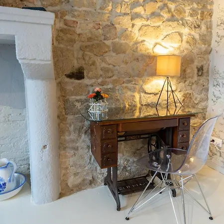 Bed & Breakfast Domaine La Pomme De Pin 3*