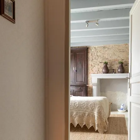 Bed & Breakfast Domaine La Pomme De Pin Louroux-de-Beaune