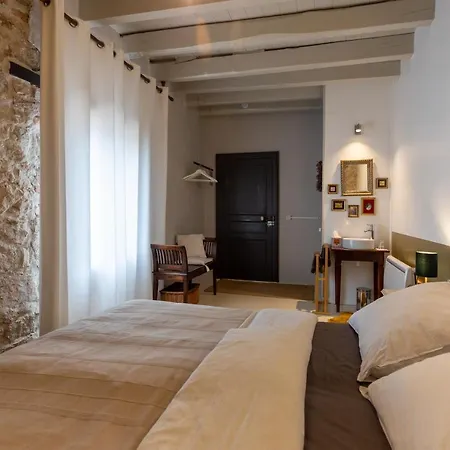Domaine La Pomme De Pin Nocleg ze śniadaniem 3*