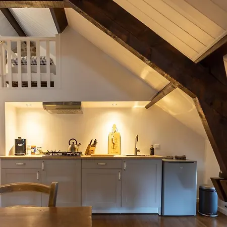 Domaine La Pomme De Pin Louroux-de-Beaune