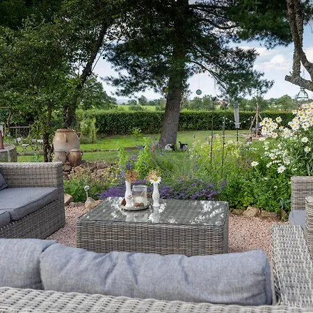 Domaine La Pomme De Pin Louroux-de-Beaune