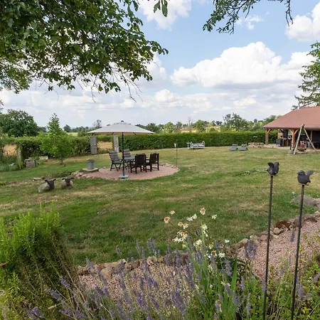 Bed & Breakfast Domaine La Pomme De Pin 3*