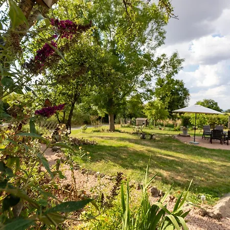 Domaine La Pomme De Pin Couette-café Louroux-de-Beaune