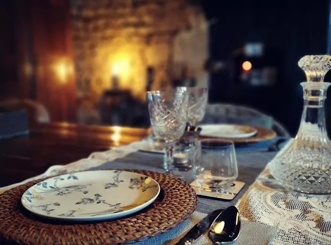 Domaine La Pomme De Pin Bed & Breakfast 3*