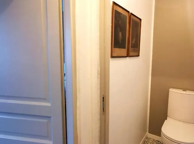 Domaine La Pomme De Pin Bed & Breakfast