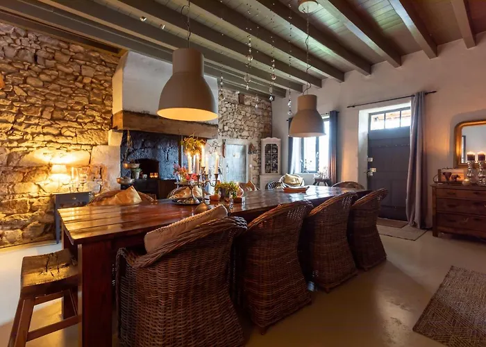 Bed & Breakfast Domaine La Pomme De Pin Louroux-de-Beaune