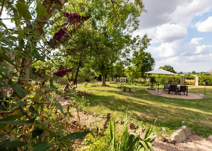 Domaine La Pomme De Pin Bed & Breakfast Louroux-de-Beaune